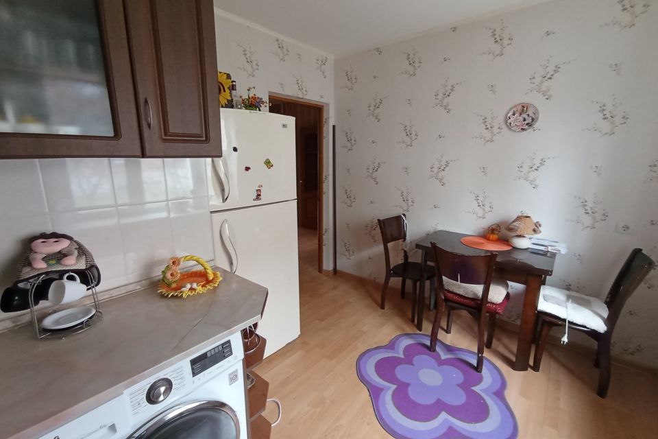 Продаётся 3-комнатная квартира, 58.5 м²