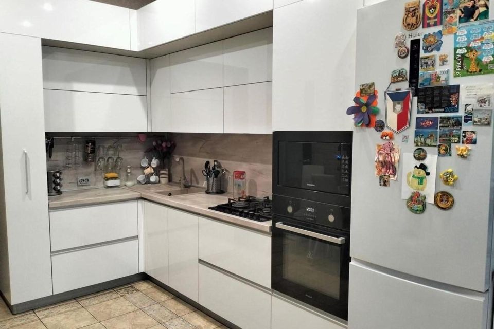 Продаётся 2-комнатная квартира, 89.7 м²