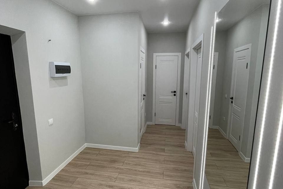 Продаётся 2-комнатная квартира, 56.8 м²