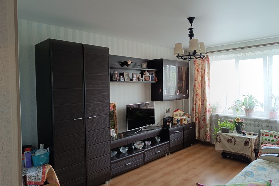 Продаётся 4-комнатная квартира, 87.8 м²