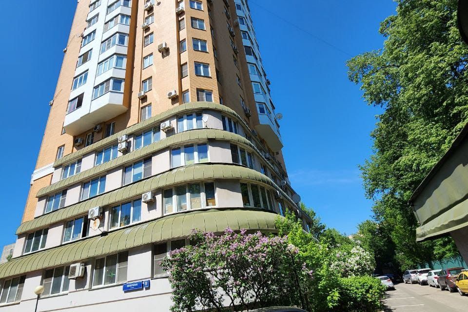 Продаётся 1-комнатная квартира, 51 м²