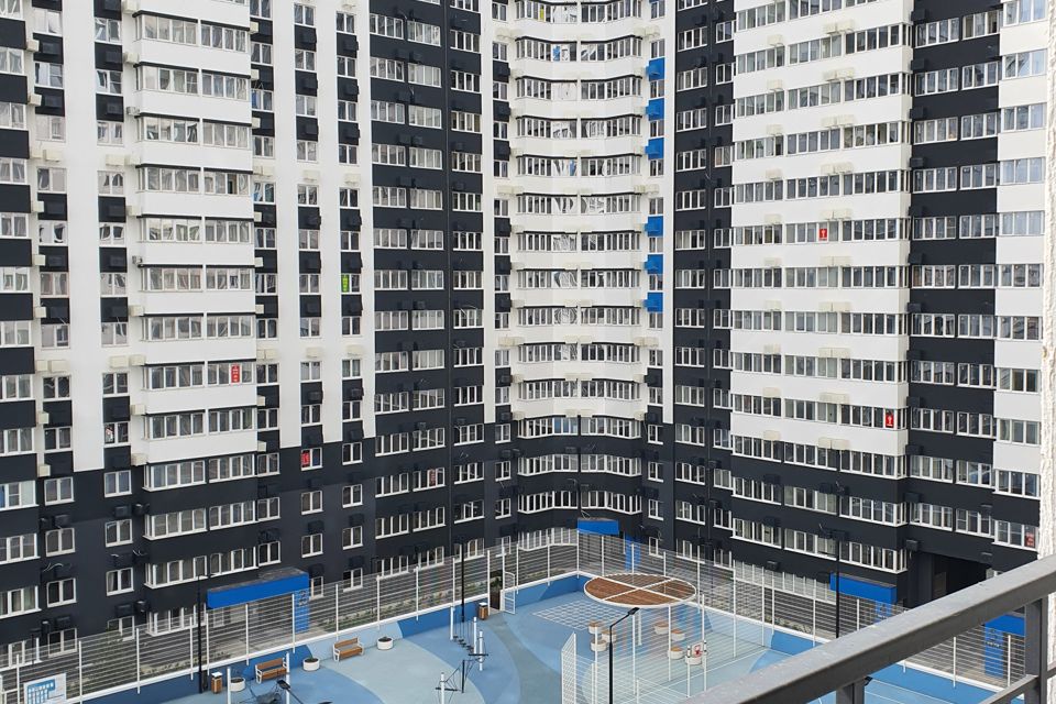 Продаётся 3-комнатная квартира, 96 м²