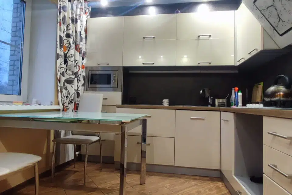 Продаётся 3-комнатная квартира, 67.8 м²