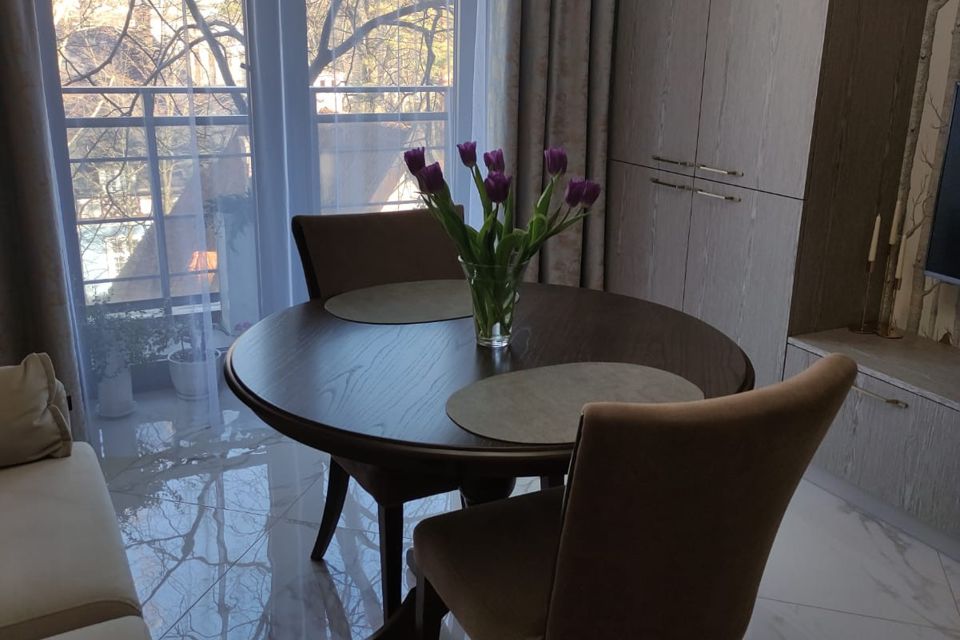 Продаётся 1-комнатная квартира, 50 м²