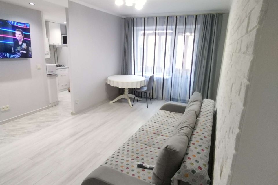Сдаётся 2-комнатная квартира, 43.2 м²