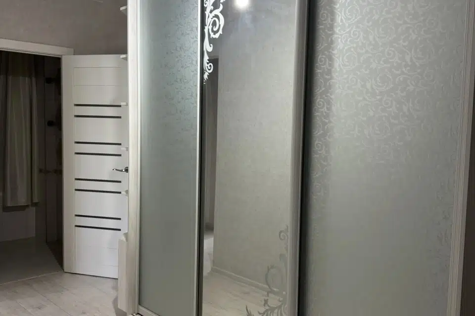 Продаётся 2-комнатная квартира, 65 м²