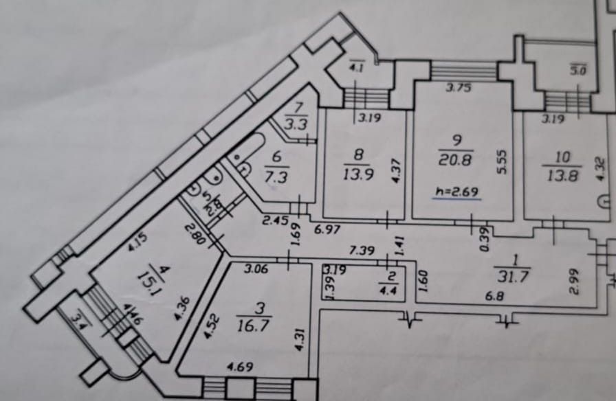 Продаётся 4-комнатная квартира, 135.4 м²