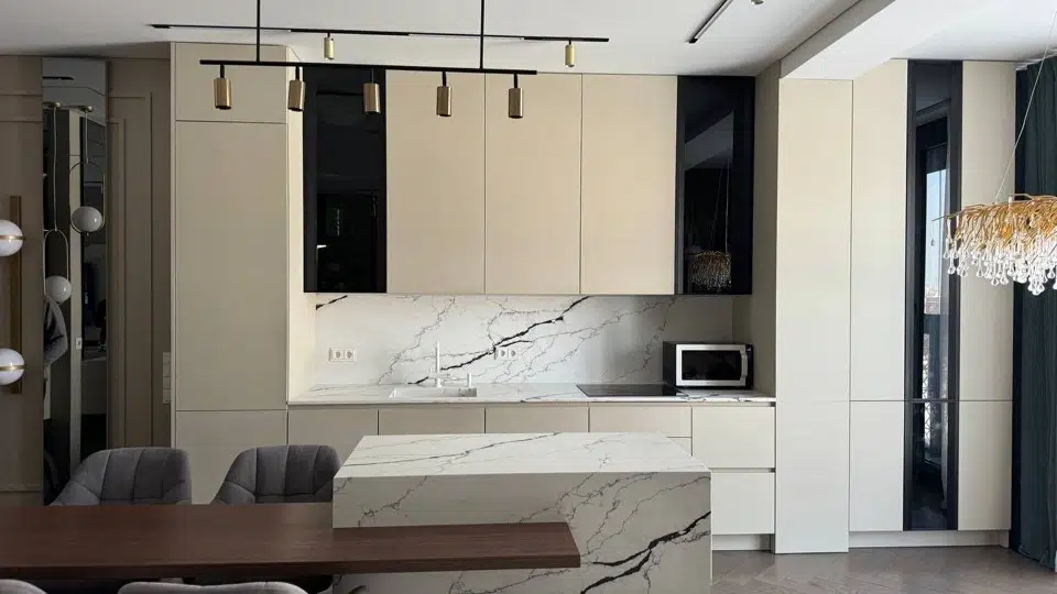 Продаётся 3-комнатная квартира, 77.9 м²