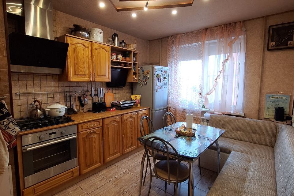 Продаётся 3-комнатная квартира, 66.9 м²