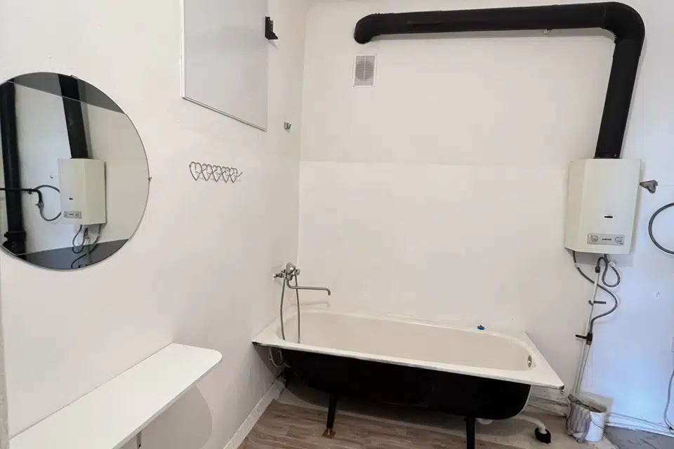 Продаётся 4-комнатная квартира, 106.4 м²
