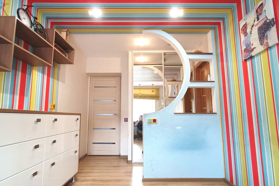 Продаётся 4-комнатная квартира, 74.2 м²