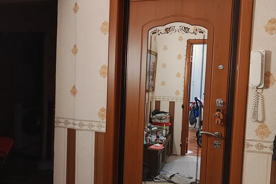 Продаётся 4-комнатная квартира, 79.7 м²
