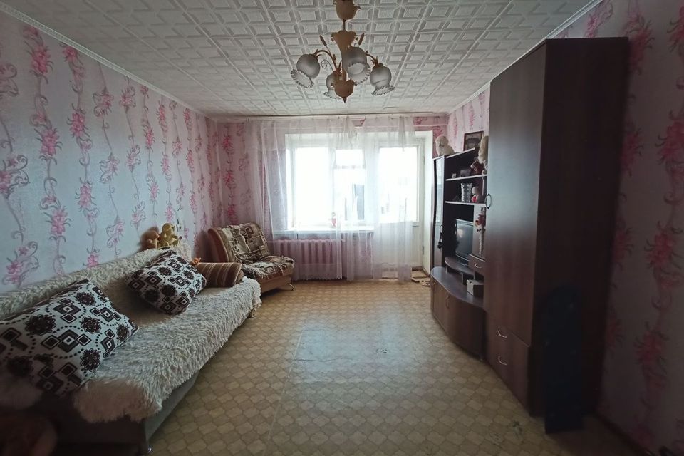 Продаётся 3-комнатная квартира, 57.8 м²