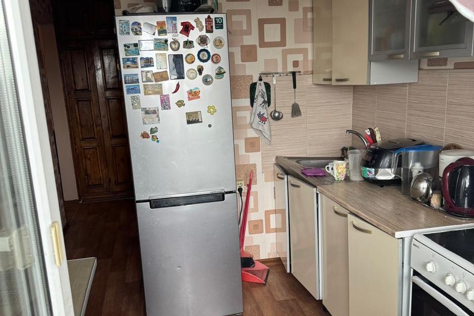 Продаётся 3-комнатная квартира, 58.2 м²