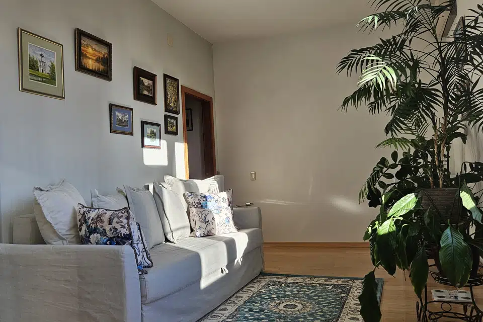 Продаётся 4-комнатная квартира, 145.5 м²