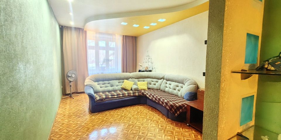 Продаётся 2-комнатная квартира, 56.6 м²