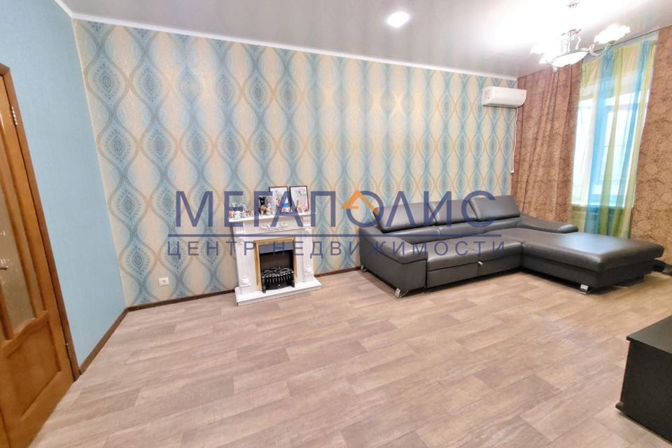 Продаётся 2-комнатная квартира, 129 м²