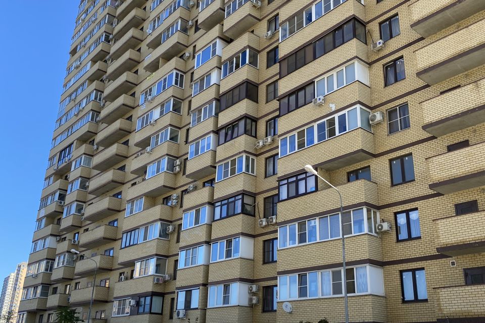 Продаётся 2-комнатная квартира, 49.2 м²