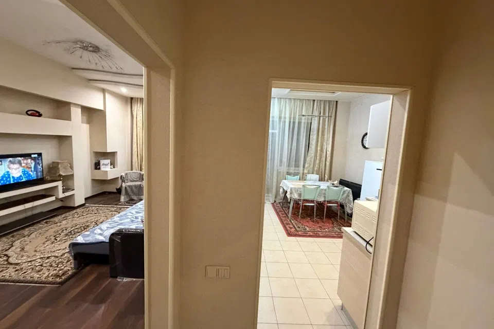 Продаётся 1-комнатная квартира, 60 м²