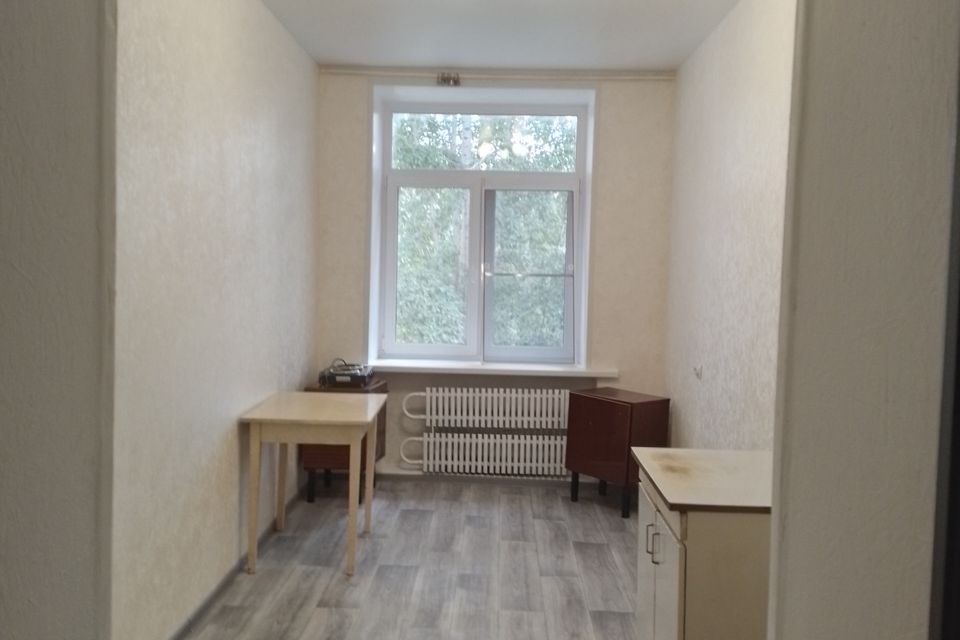 Продаётся комната в 5-комн. квартире, 14 м²