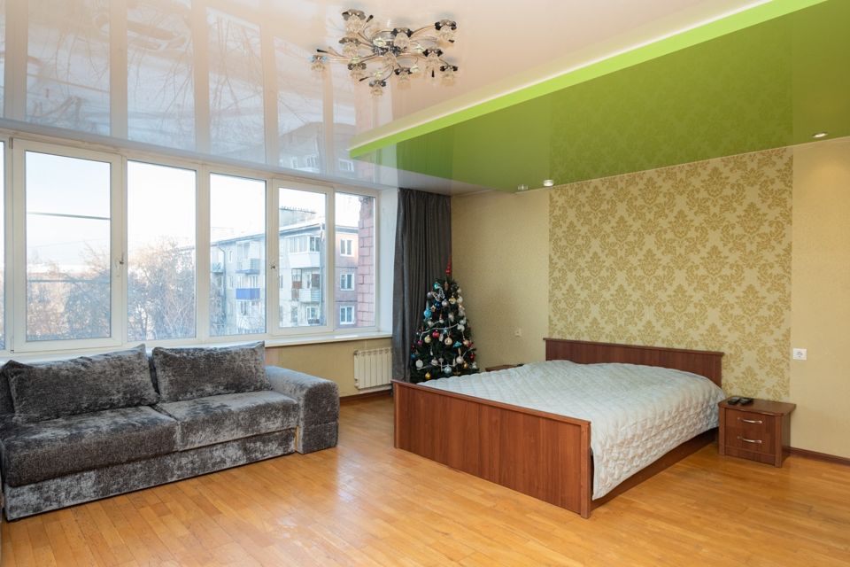 Продаётся 3-комнатная квартира, 112.1 м²