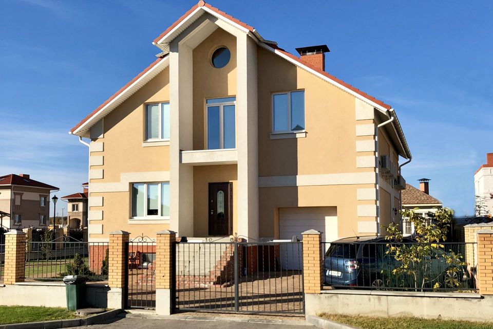 Коттедж 450 м на участке 10 сот., Купить дом в Саратове, ID объекта - 5000617255