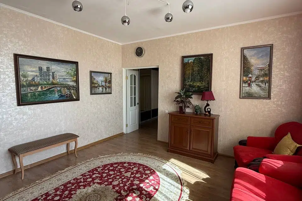 Продаётся 3-комнатная квартира, 65.9 м²