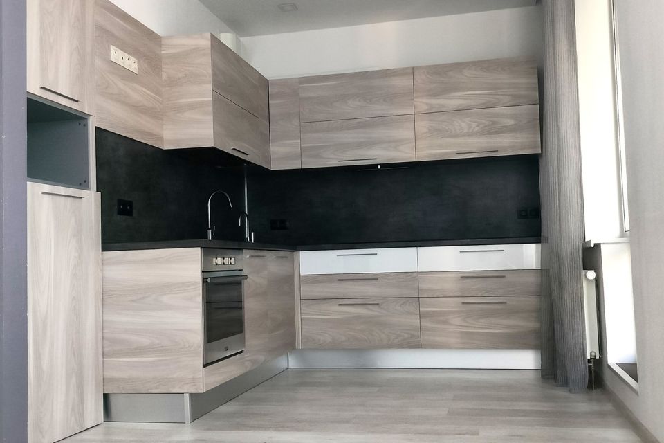 Продаётся 2-комнатная квартира, 57.7 м²
