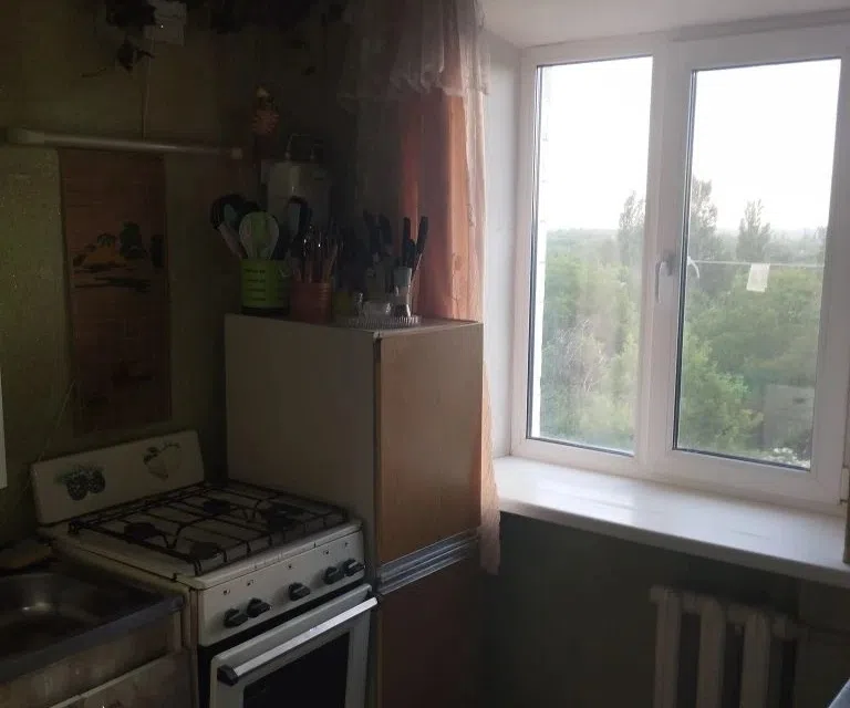 Продаётся 3-комнатная квартира, 56.9 м²