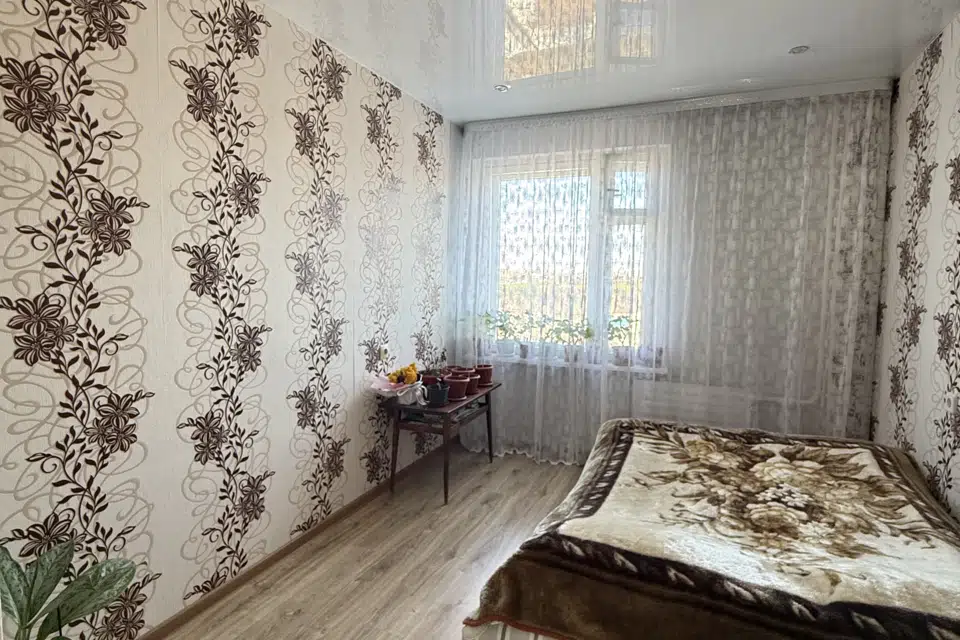 Продаётся 4-комнатная квартира, 68.2 м²