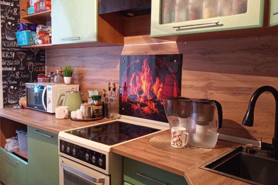 Продаётся 4-комнатная квартира, 80 м²