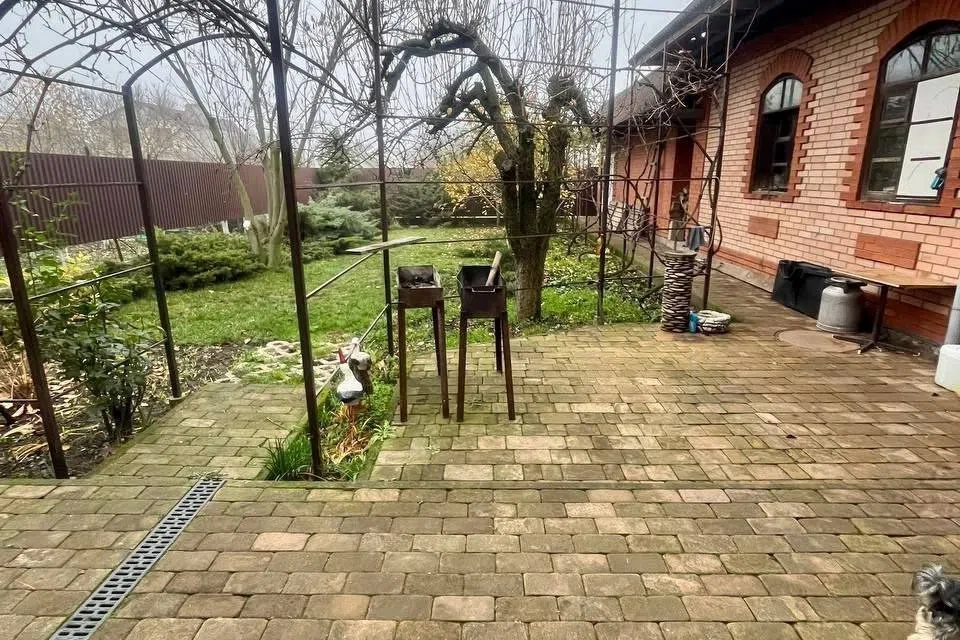 Продаётся 3-этажный дом, 281 м²