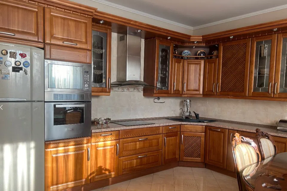 Продаётся 3-комнатная квартира, 130 м²