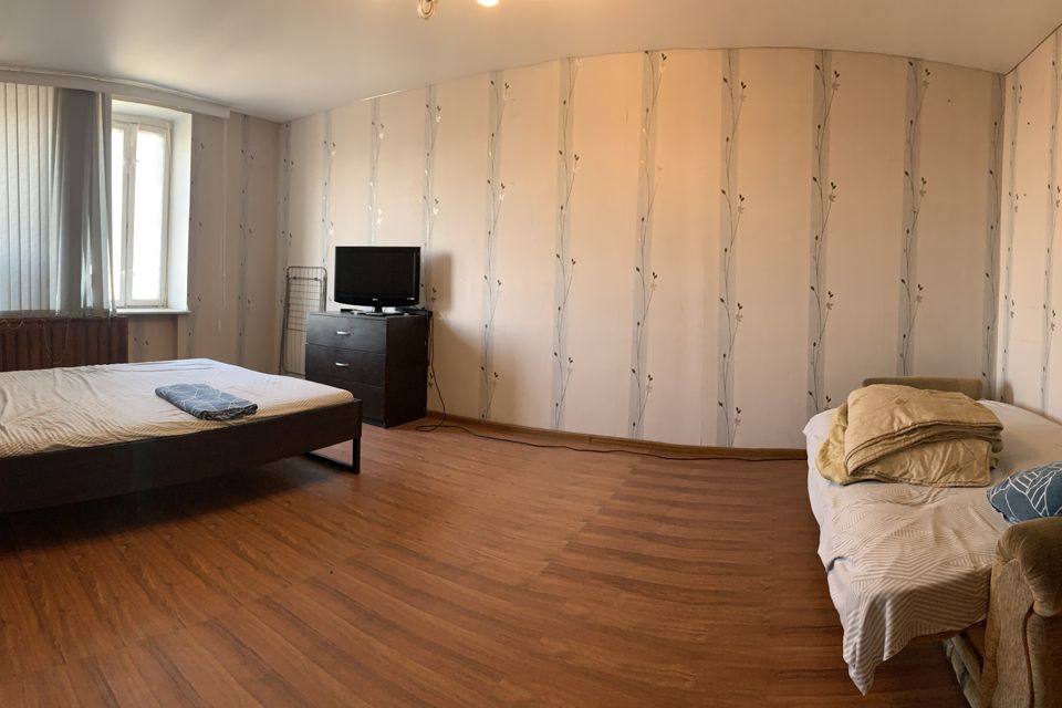Продаётся 2-комнатная квартира, 57 м²