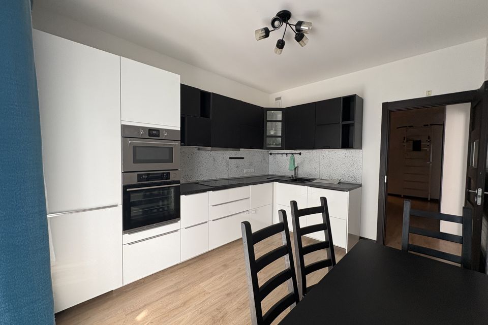 Продаётся 2-комнатная квартира, 56 м²