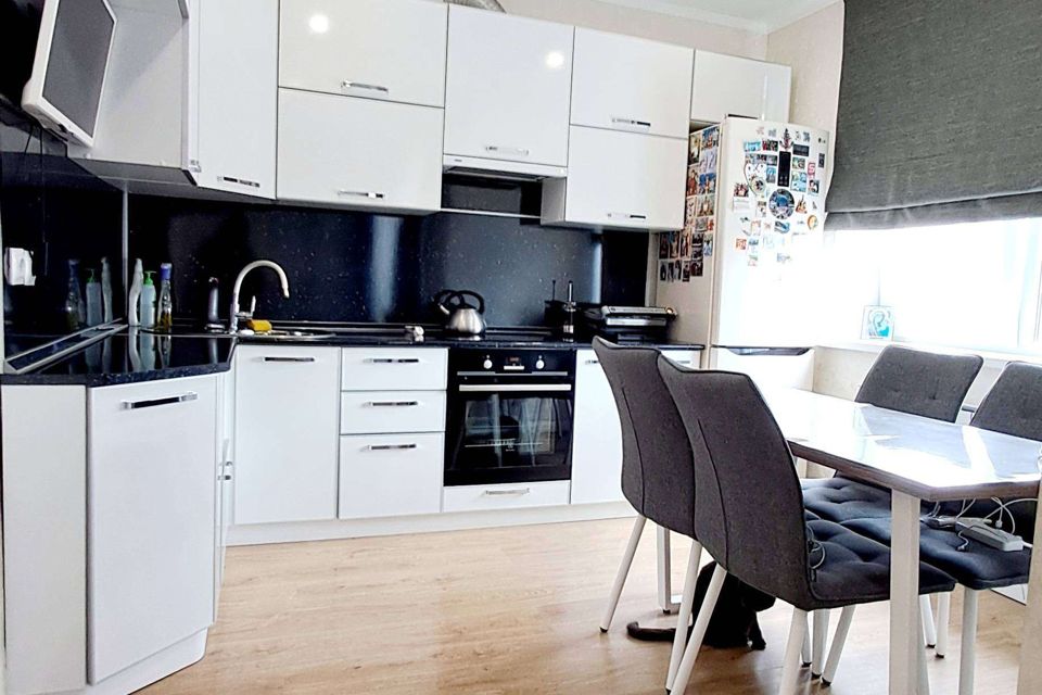 Продаётся 3-комнатная квартира, 81.4 м²
