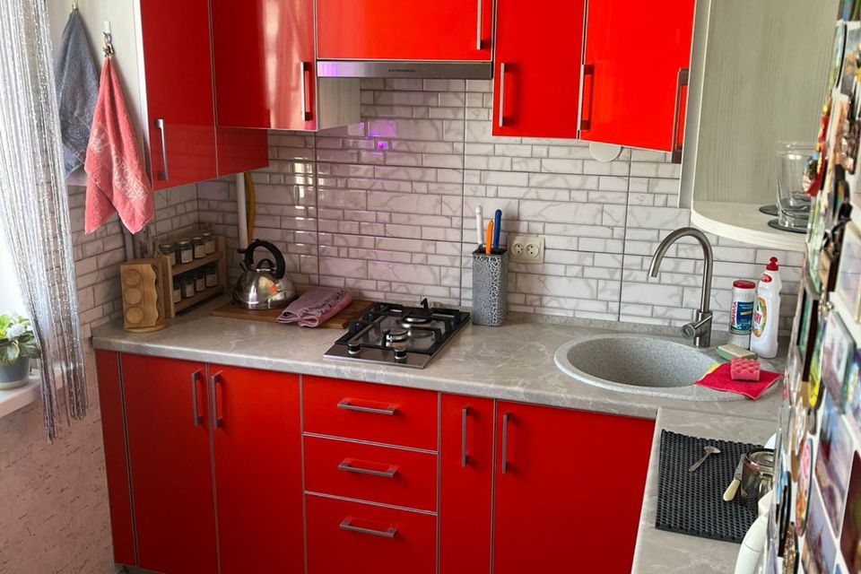 Продаётся 2-комнатная квартира, 41.8 м²