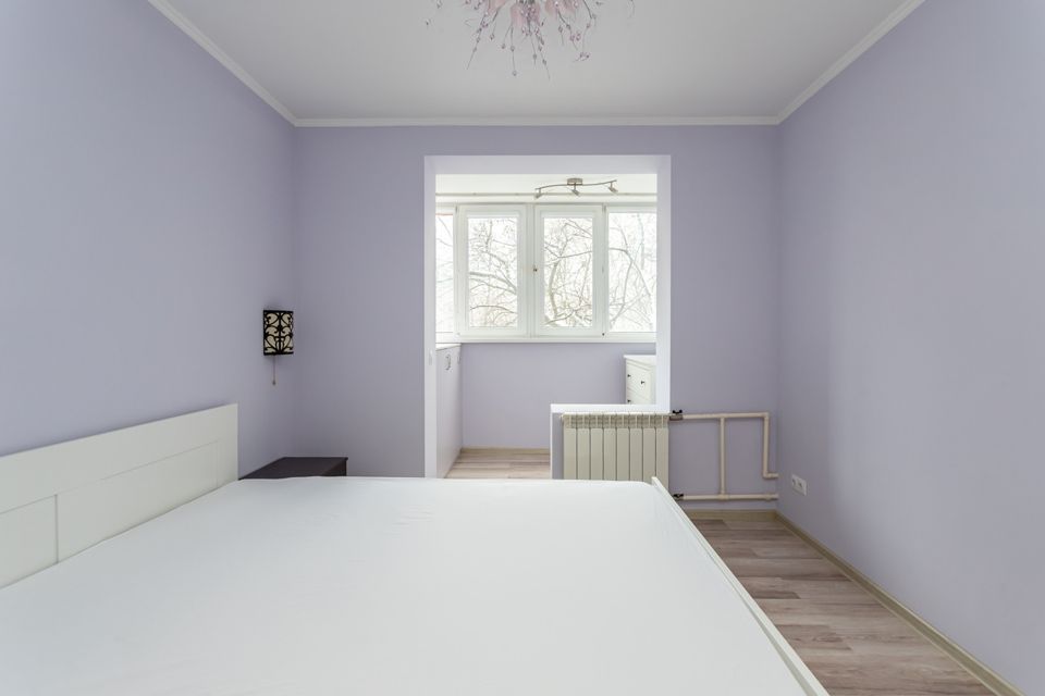 Продаётся 4-комнатная квартира, 62.4 м²