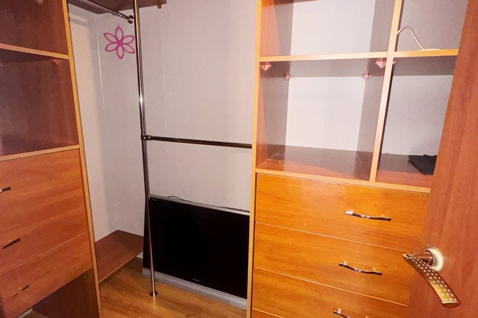 Продаётся 1-комнатная квартира, 40.2 м²