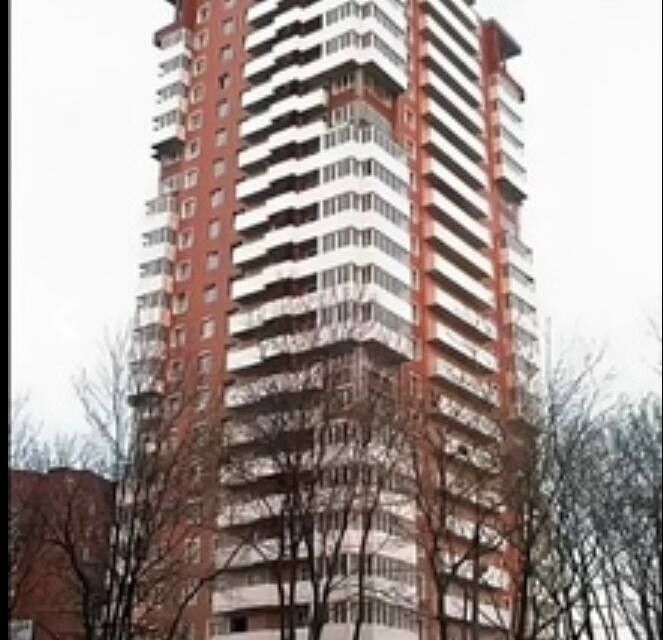 Продаётся 4-комнатная квартира, 126 м²