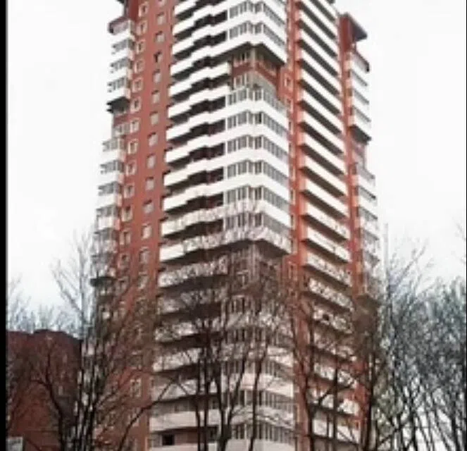 Продаётся 4-комнатная квартира, 126 м²
