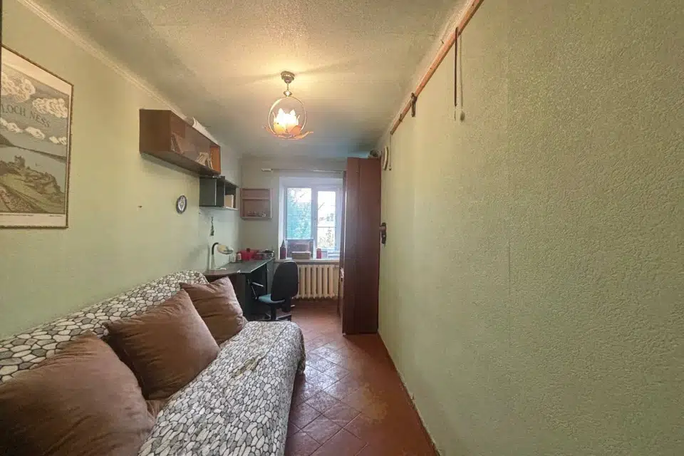 Продаётся 3-комнатная квартира, 56 м²