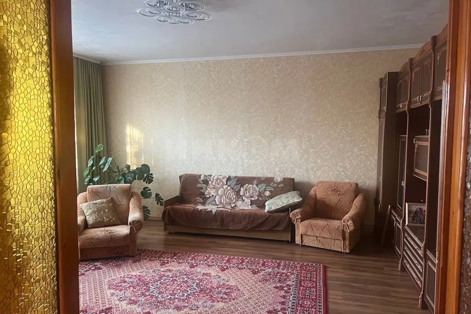 Продаётся 2-этажный дом, 290 м²