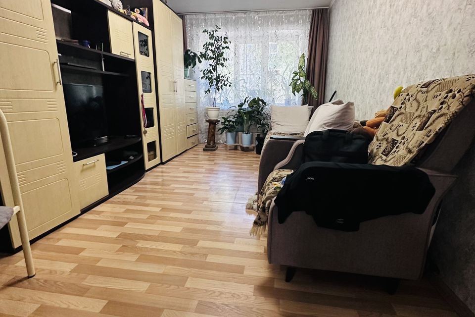 Продаётся 3-комнатная квартира, 57.1 м²