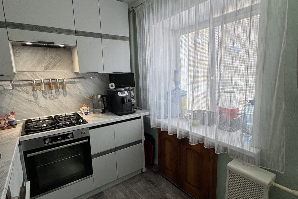 Продаётся 3-комнатная квартира, 55.8 м²