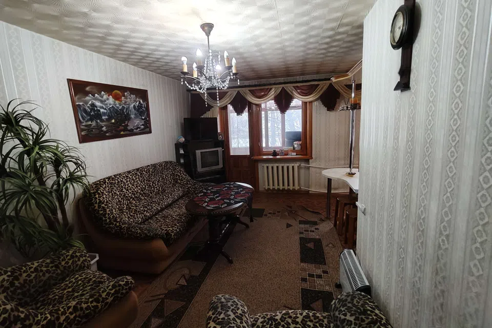 Продаётся 3-комнатная квартира, 56 м²