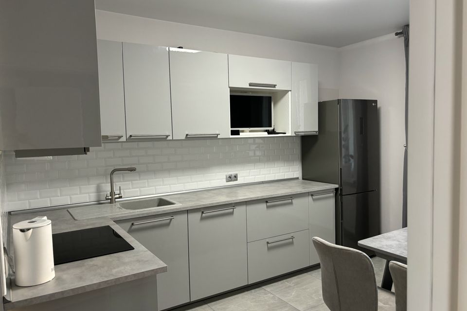 Продаётся 2-комнатная квартира, 58.3 м²