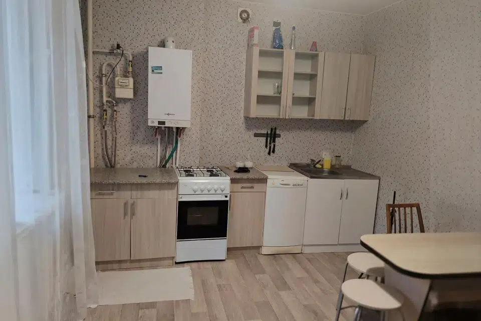 Продаётся 2-комнатная квартира, 60.8 м²