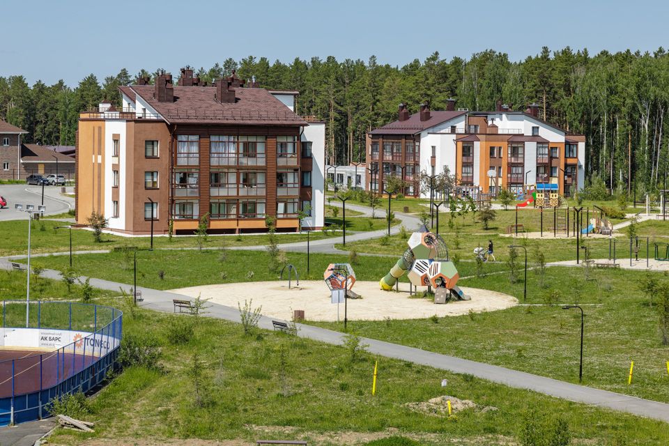 Продаётся 3-комнатная квартира, 97.6 м²