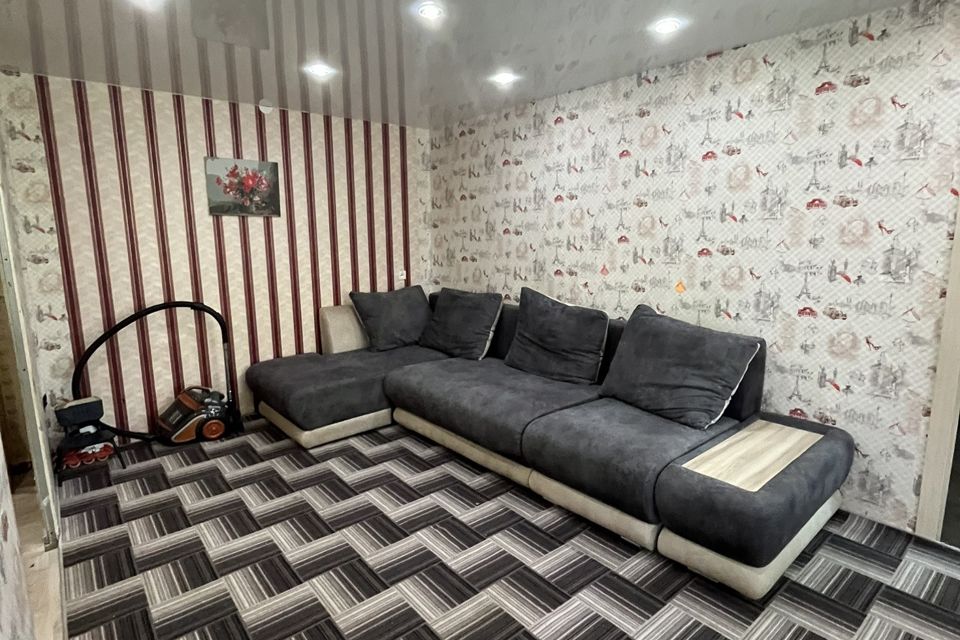 Продаётся 2-комнатная квартира, 43.8 м²